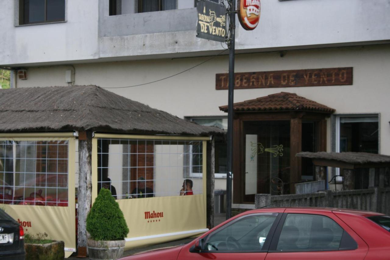 A Taberna De Vento Hotel Lalín Exterior foto